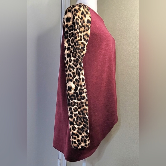 GIDDY UP GLAMOUR Black/cheetah Print Long Sleeve T-Shirt Size XL - Picture 3 of 5